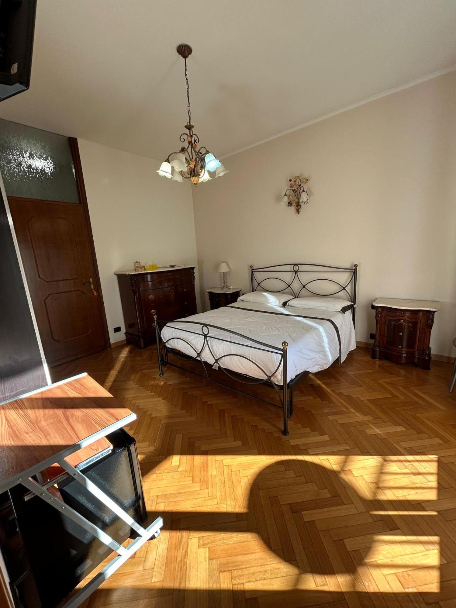 B&B Southitaly Busto Arsizio Exterior foto